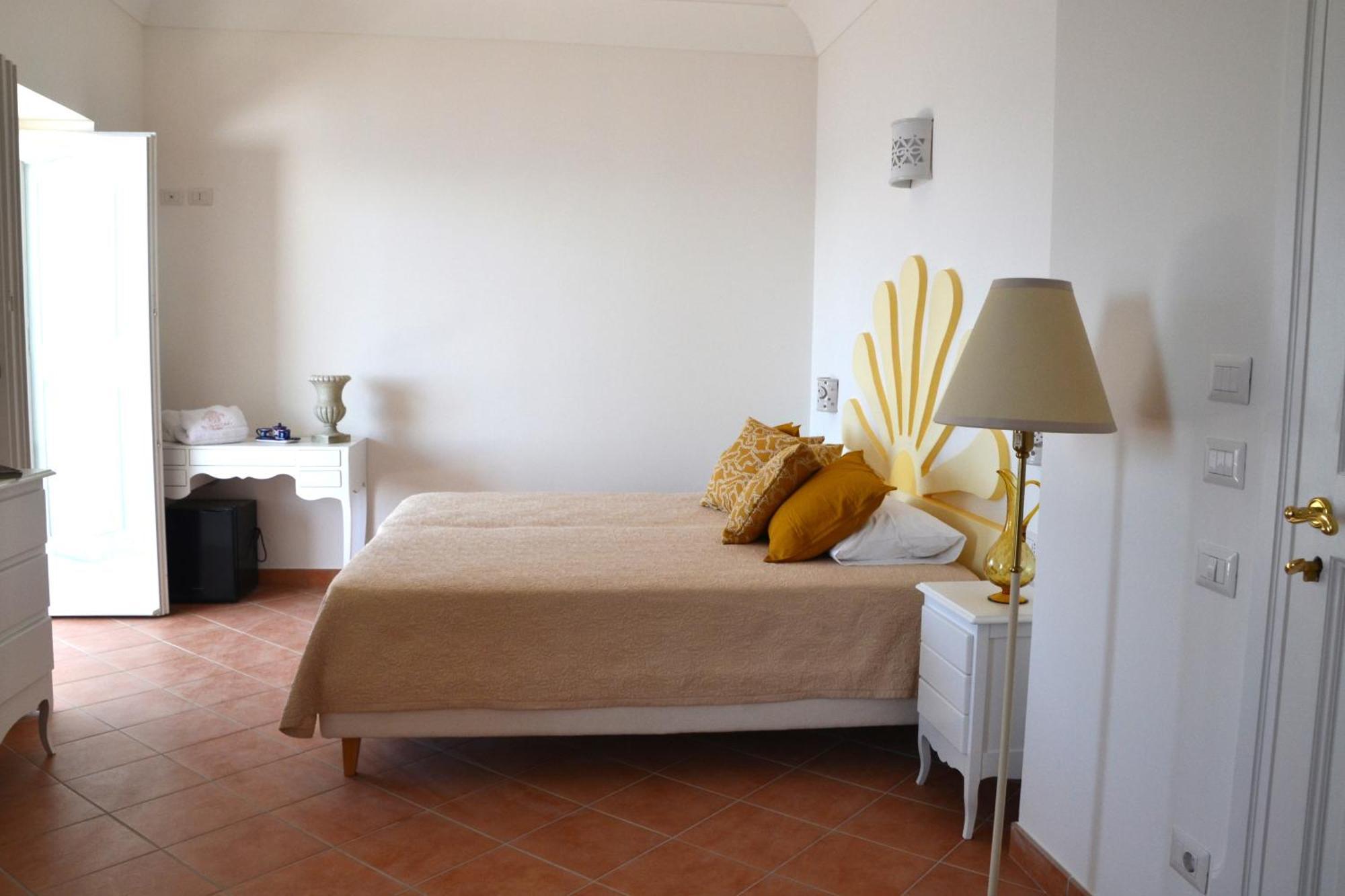 Villa Santa Chiara Positano Suites Δωμάτιο φωτογραφία